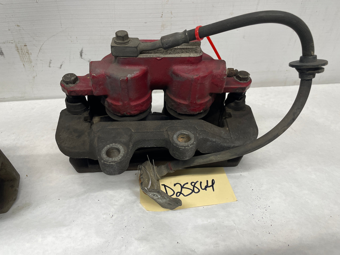 2005 Pontiac GTO Front PBR Brake Calipers w/ Rotors OEM - Day's Parts Yard