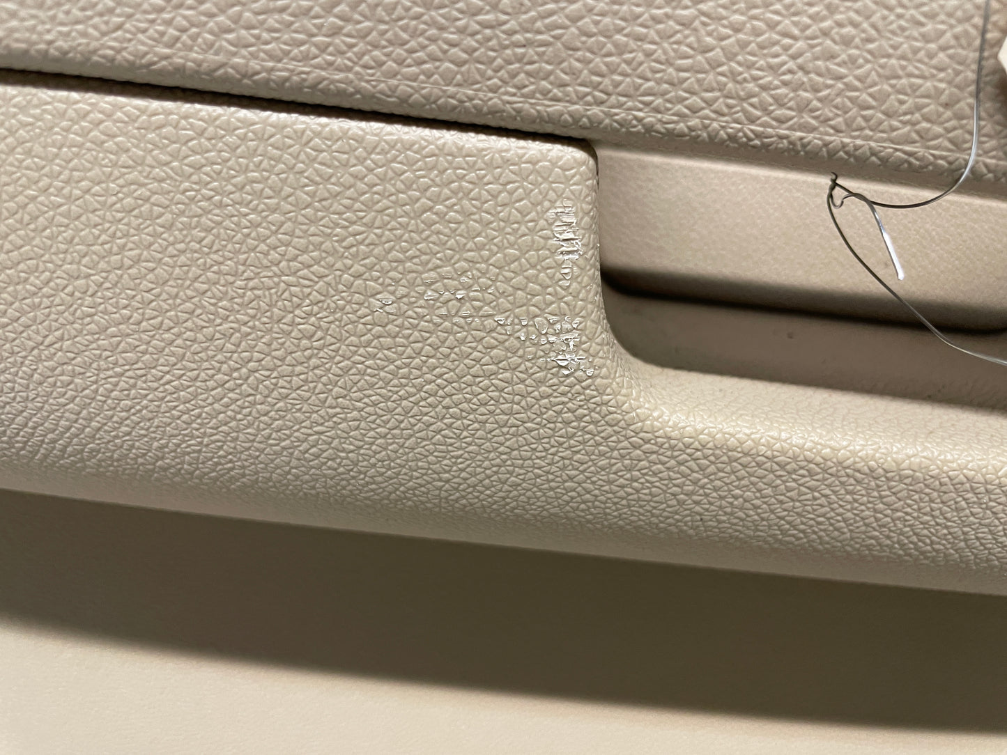 2009 GMC Sierra 2500HD SLT Passenger Front Interior Door Panel Cashmere Tan OEM - Day's Parts Yard