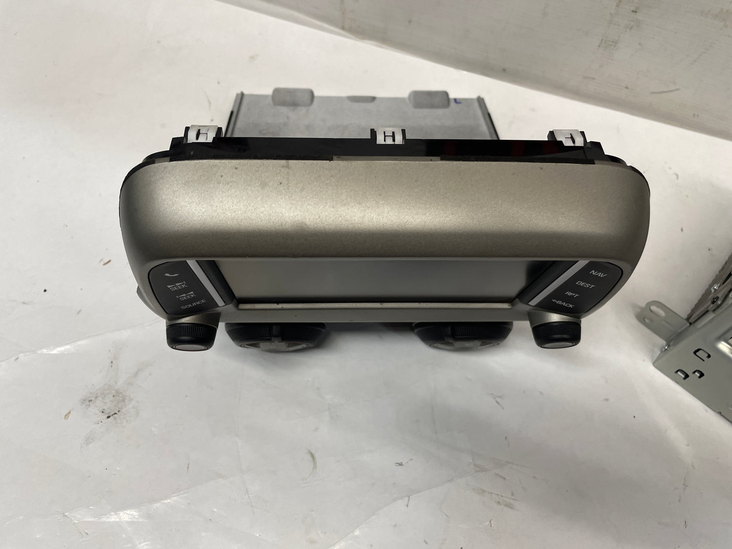 2014 Chevy Camaro ZL1 MyLink Touch Screen Radio Control Head Unit Display w/ Receiver OEM - Day's Parts Yard