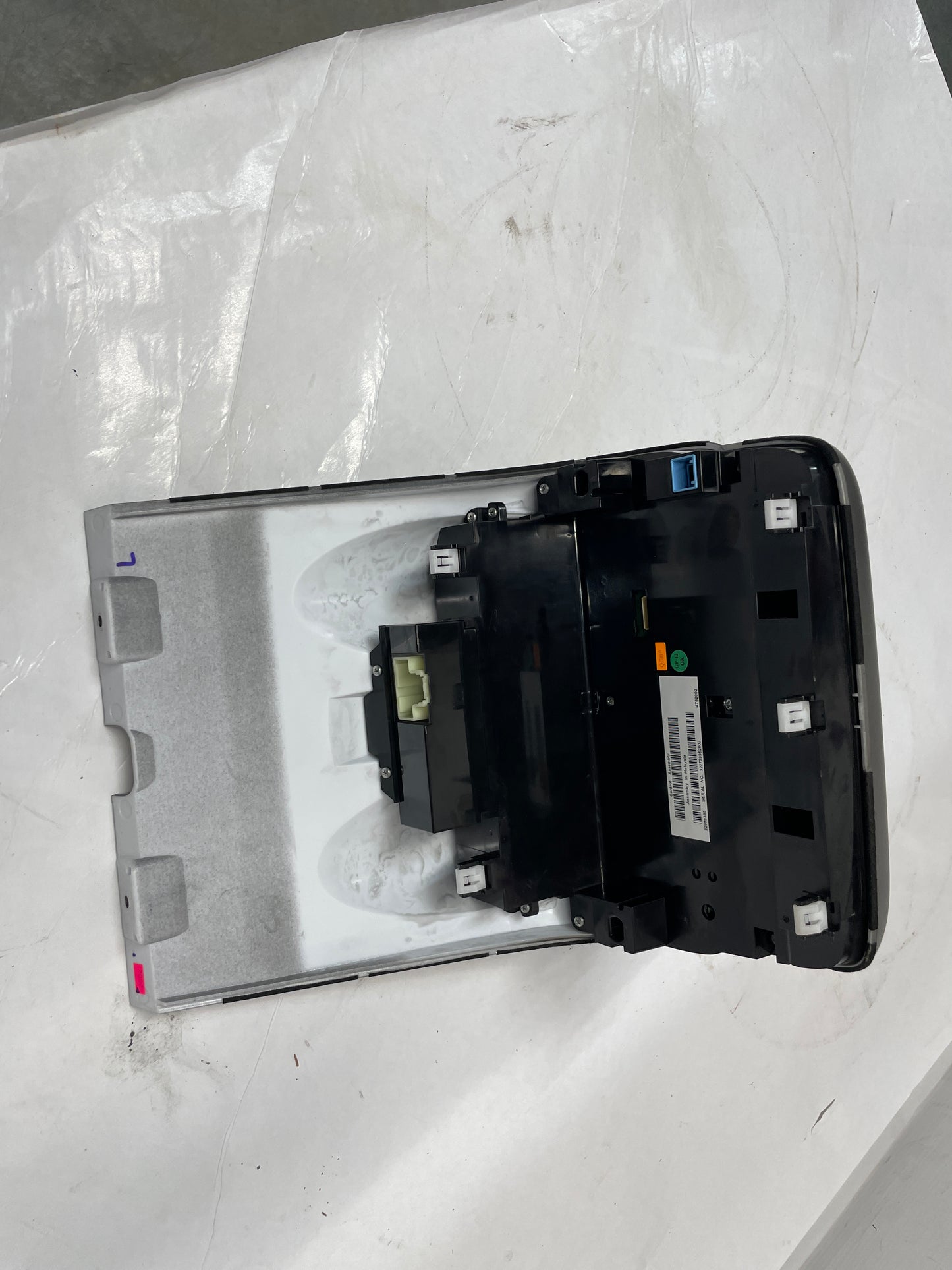 2014 Chevy Camaro ZL1 MyLink Touch Screen Radio Control Head Unit Display w/ Receiver OEM - Day's Parts Yard