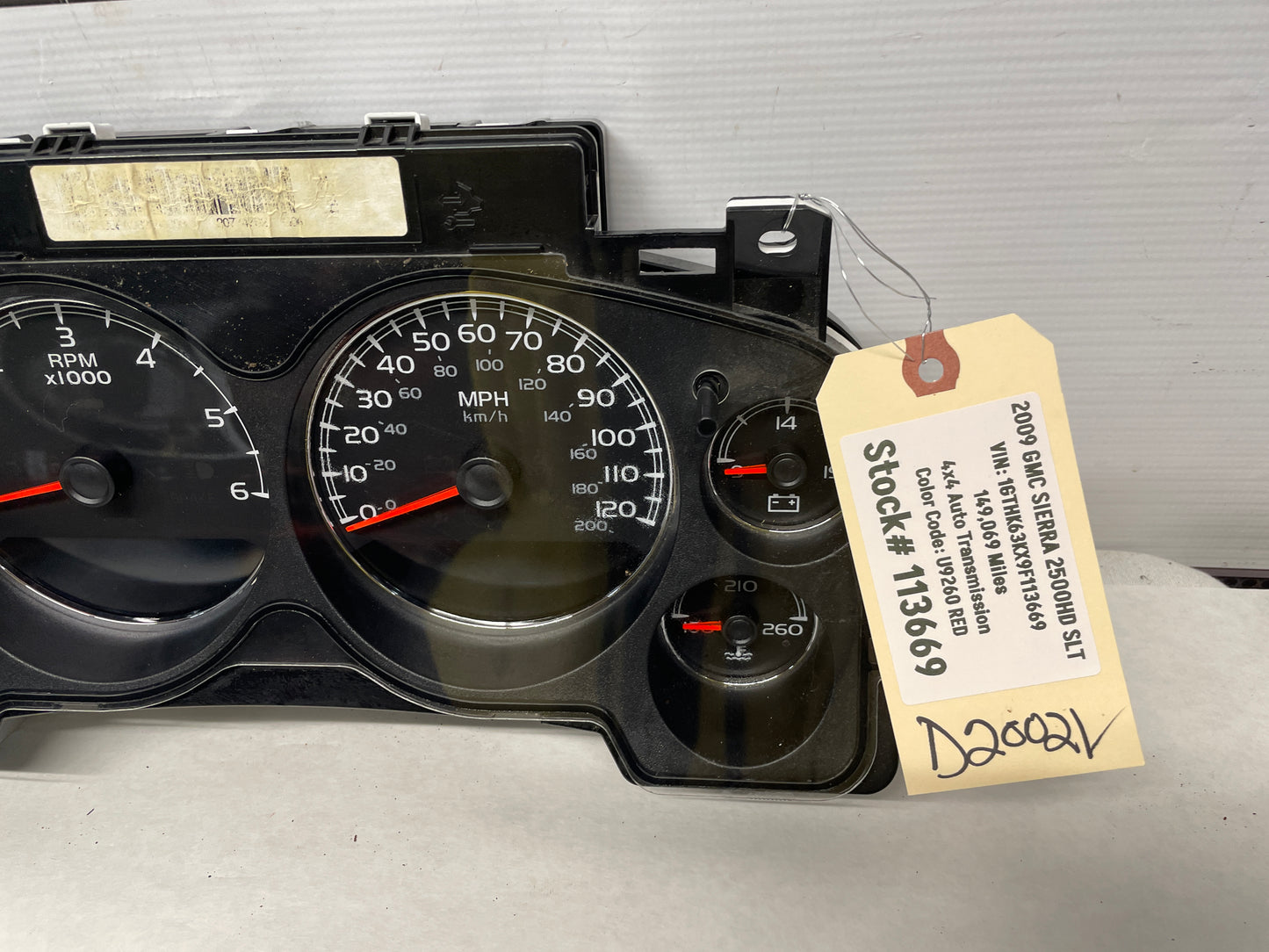 2009 GMC Sierra 2500HD SLT Gauge Cluster Speedometer OEM - Day's Parts Yard