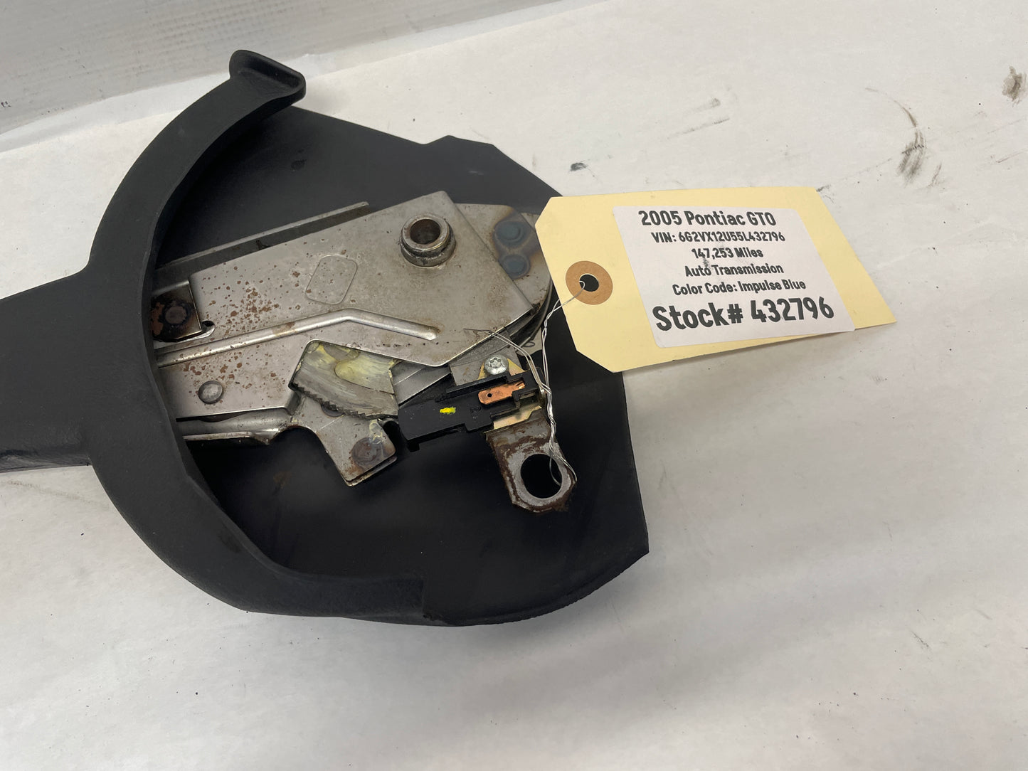 2005 Pontiac GTO Emergency E Brake Handle Lever OEM - Day's Parts Yard