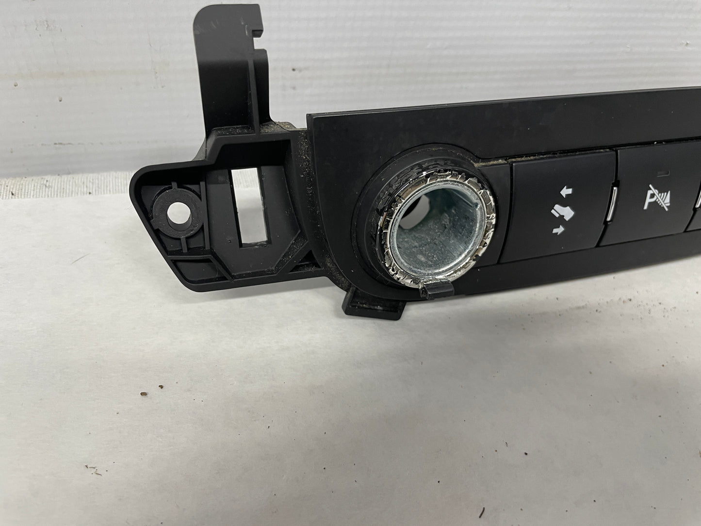 2009 GMC Sierra 2500HD SLT Traction Park Power Pedal Control Switch OEM - Day's Parts Yard