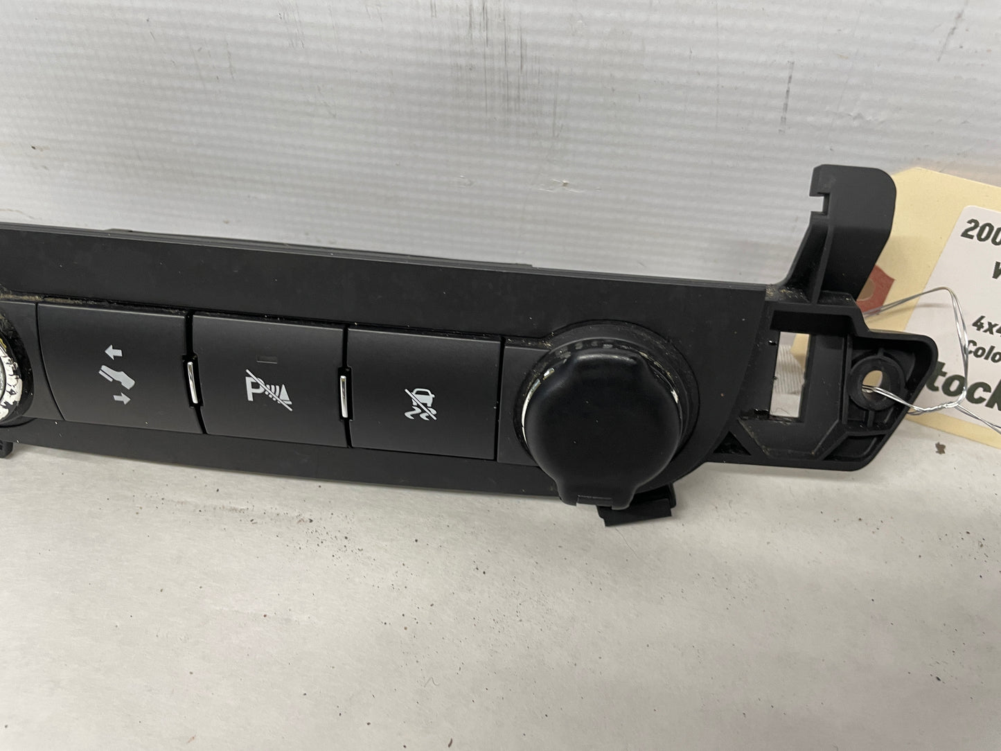 2009 GMC Sierra 2500HD SLT Traction Park Power Pedal Control Switch OEM - Day's Parts Yard