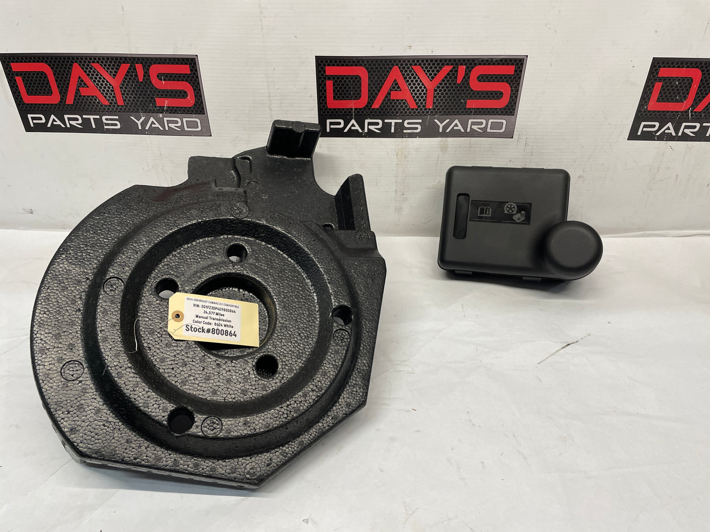 2014 Chevy Camaro ZL1 Convertible Spare Tire Air Compressor Inflator w/ Sealant OEM - Day's Parts Yard