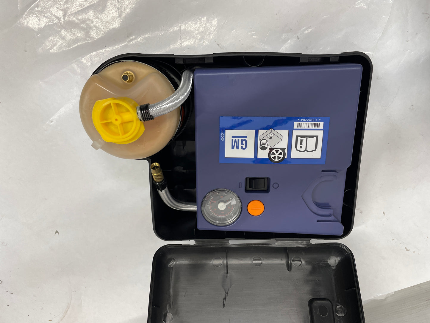 2014 Chevy Camaro ZL1 Convertible Spare Tire Air Compressor Inflator w/ Sealant OEM - Day's Parts Yard