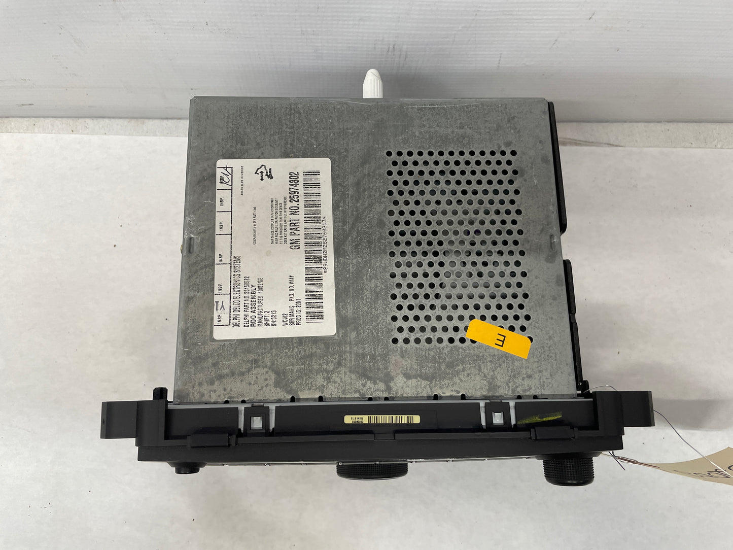 2009 GMC Sierra 2500HD SLT Radio Stereo Receiver AM FM CD Player OEM - Day's Parts Yard