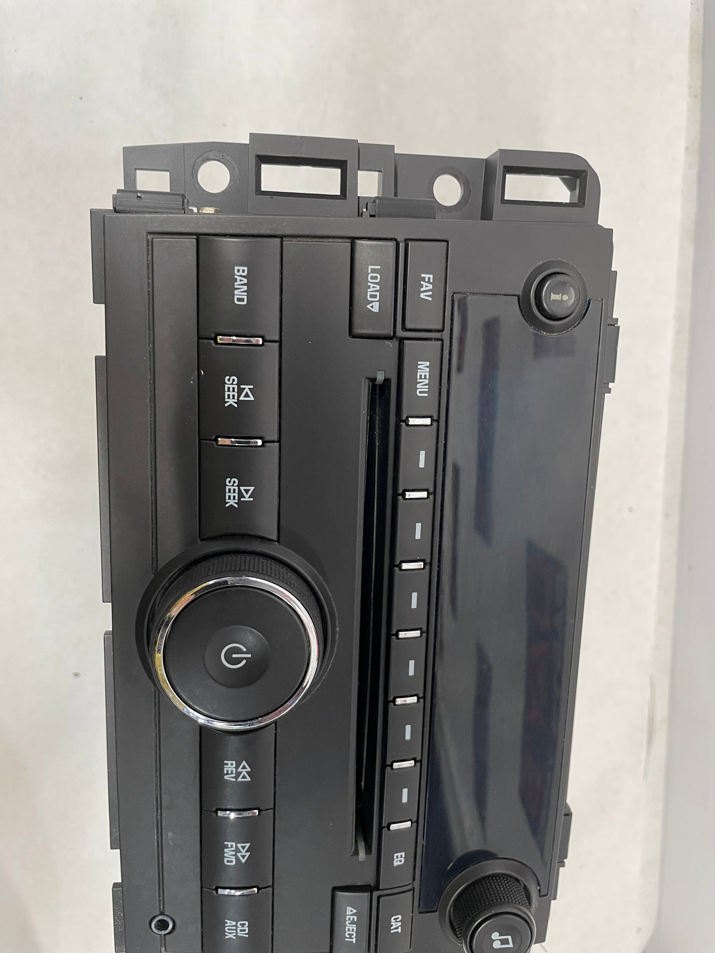2009 GMC Sierra 2500HD SLT Radio Stereo Receiver AM FM CD Player OEM - Day's Parts Yard