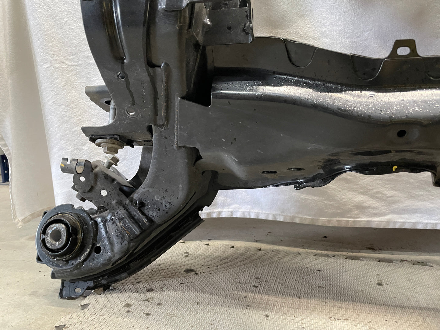 2017 Chevy SS Sedan Rear Suspension Differential Cradle Subframe K Member OEM - Day's Parts Yard