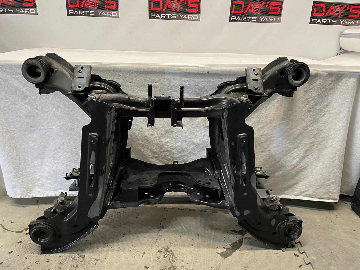 2017 Chevy SS Sedan Rear Suspension Differential Cradle Subframe K Member OEM - Day's Parts Yard