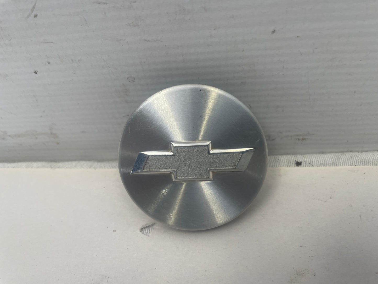 2010 Chevy Camaro SS Wheel Center Cap OEM - Day's Parts Yard