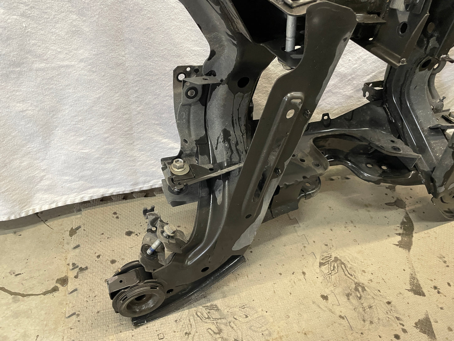 2017 Chevy SS Sedan Rear Suspension Differential Cradle Subframe K Member OEM - Day's Parts Yard