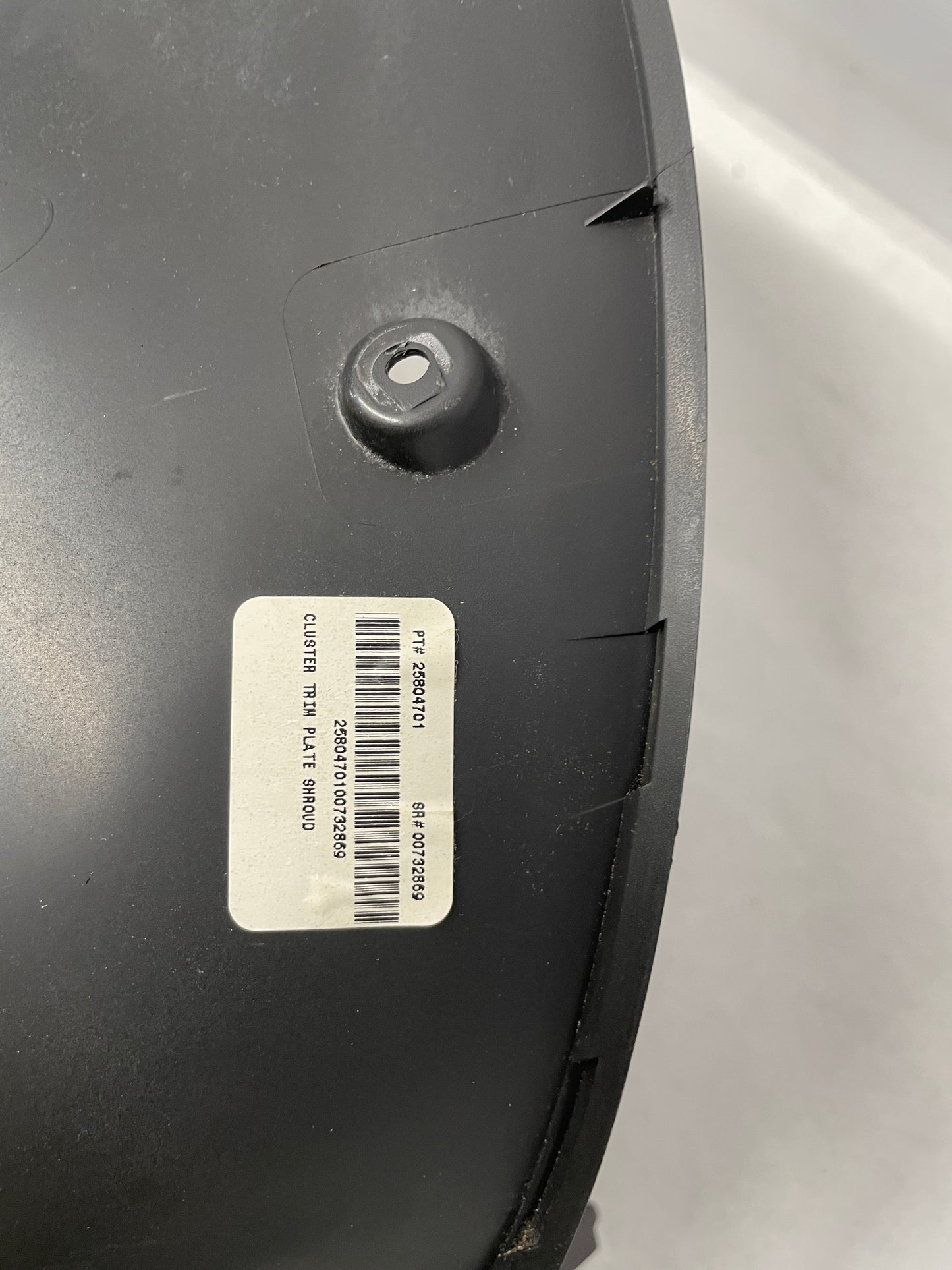 2009 GMC Sierra 2500HD SLT Instrument Speedometer Cluster Trim Bezel OEM - Day's Parts Yard
