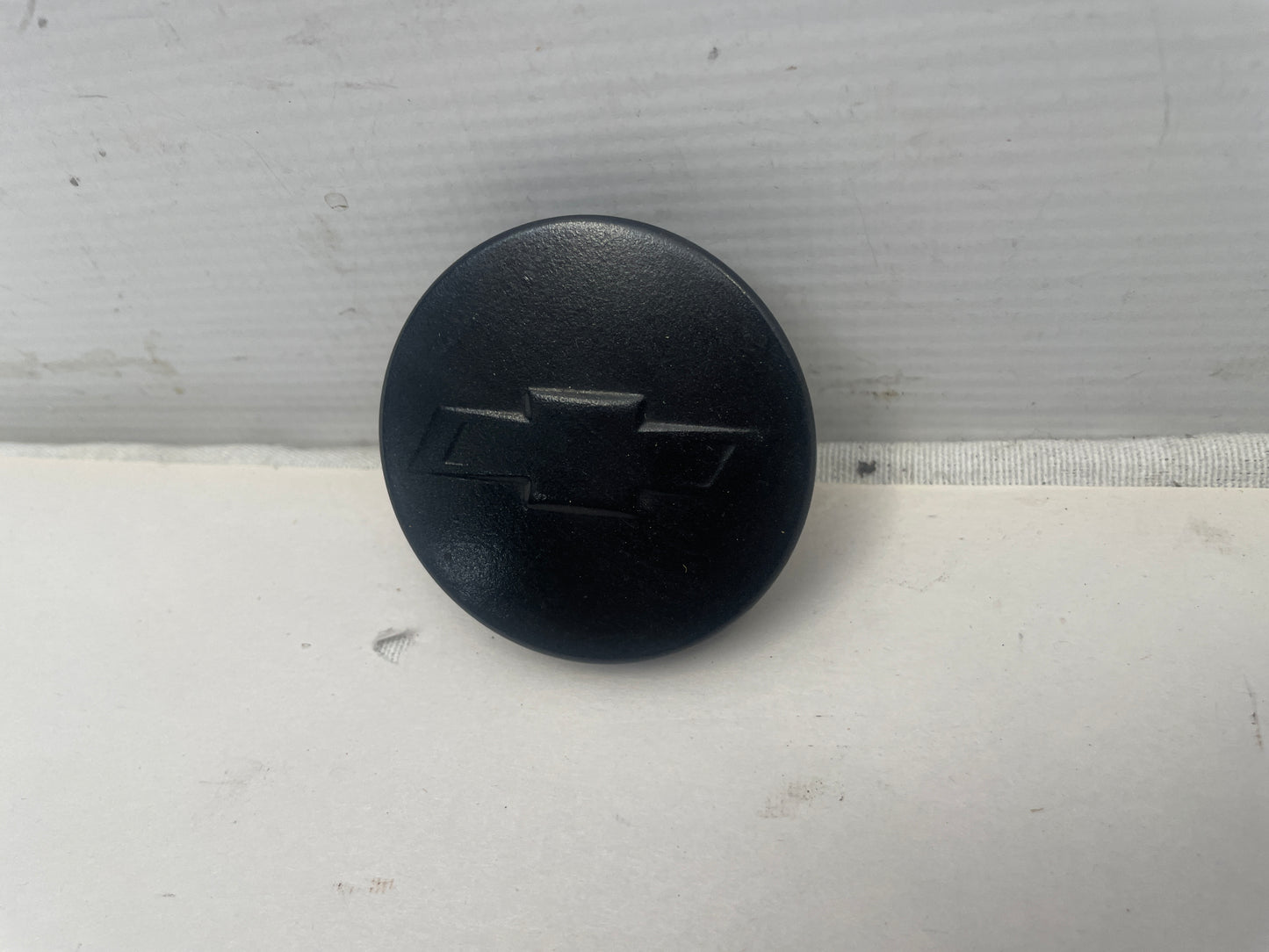 2010 Chevy Camaro SS Wheel Center Cap OEM - Day's Parts Yard