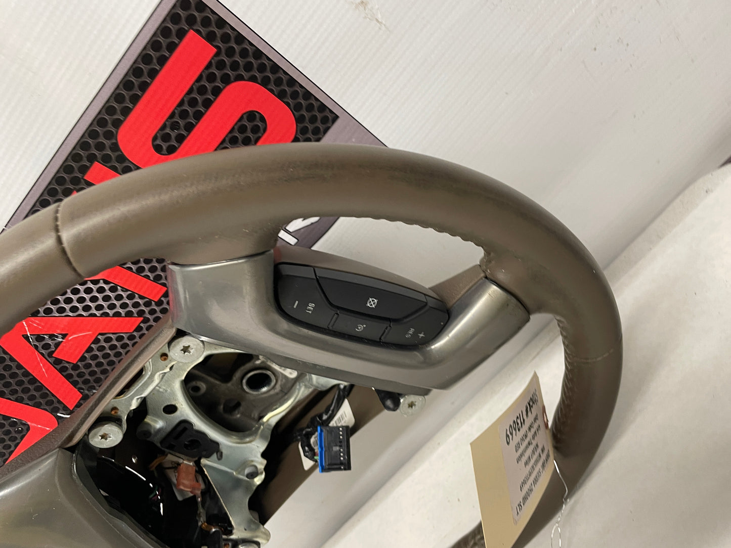 2009 GMC Sierra 2500HD SLT Steering Wheel OEM - Day's Parts Yard