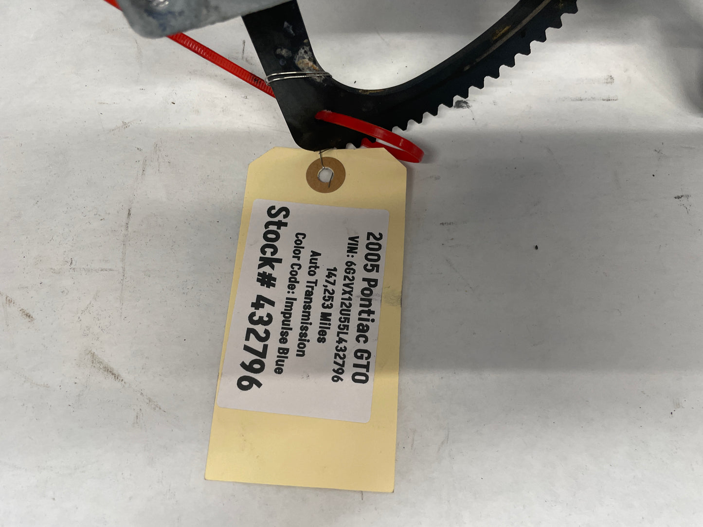 2005 Pontiac GTO RH Passenger Front Window Regulator Motor OEM - Day's Parts Yard