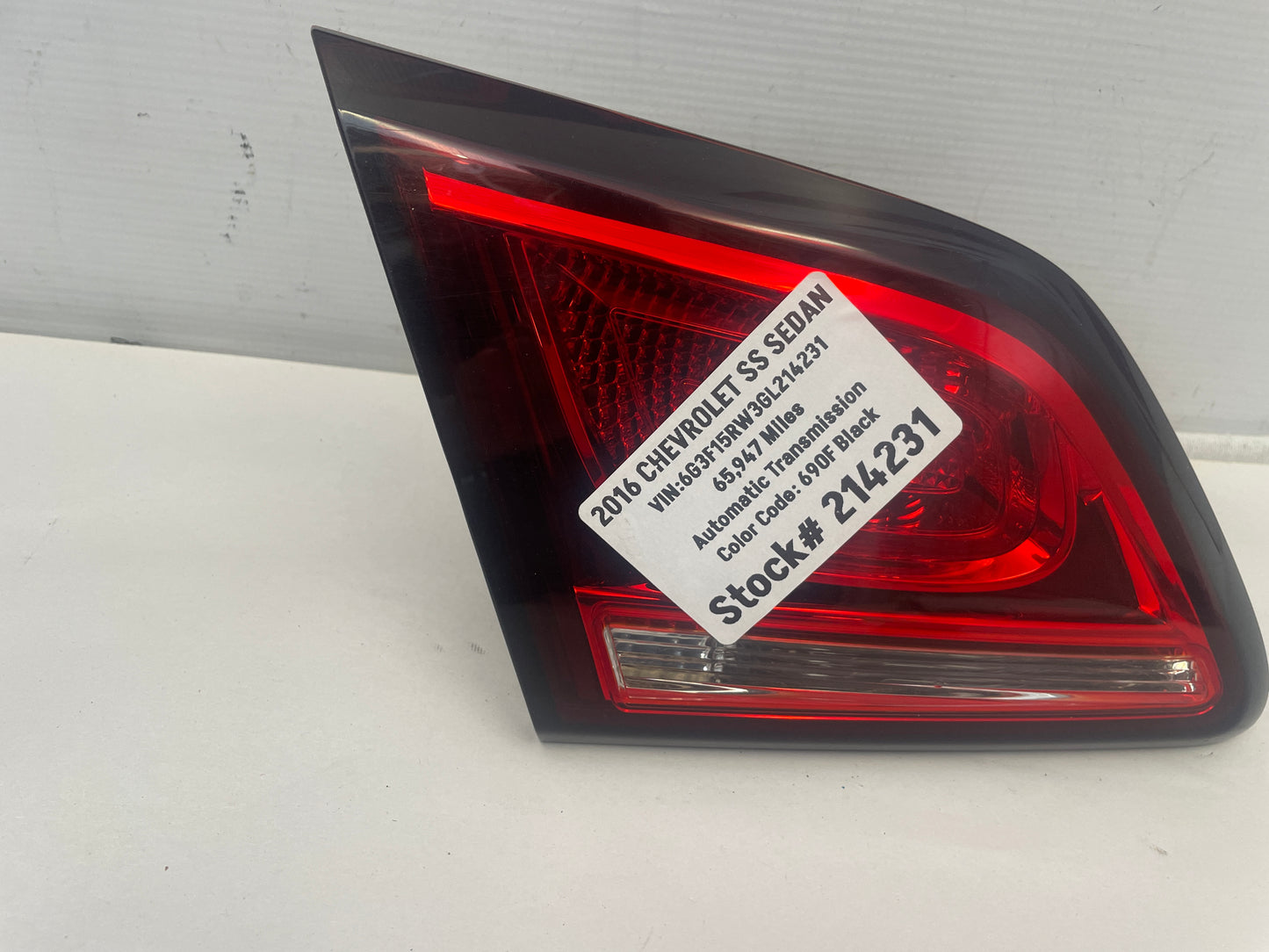 2016 Chevy SS Sedan LH Driver Inner Tail Light Taillight OEM - Day's Parts Yard
