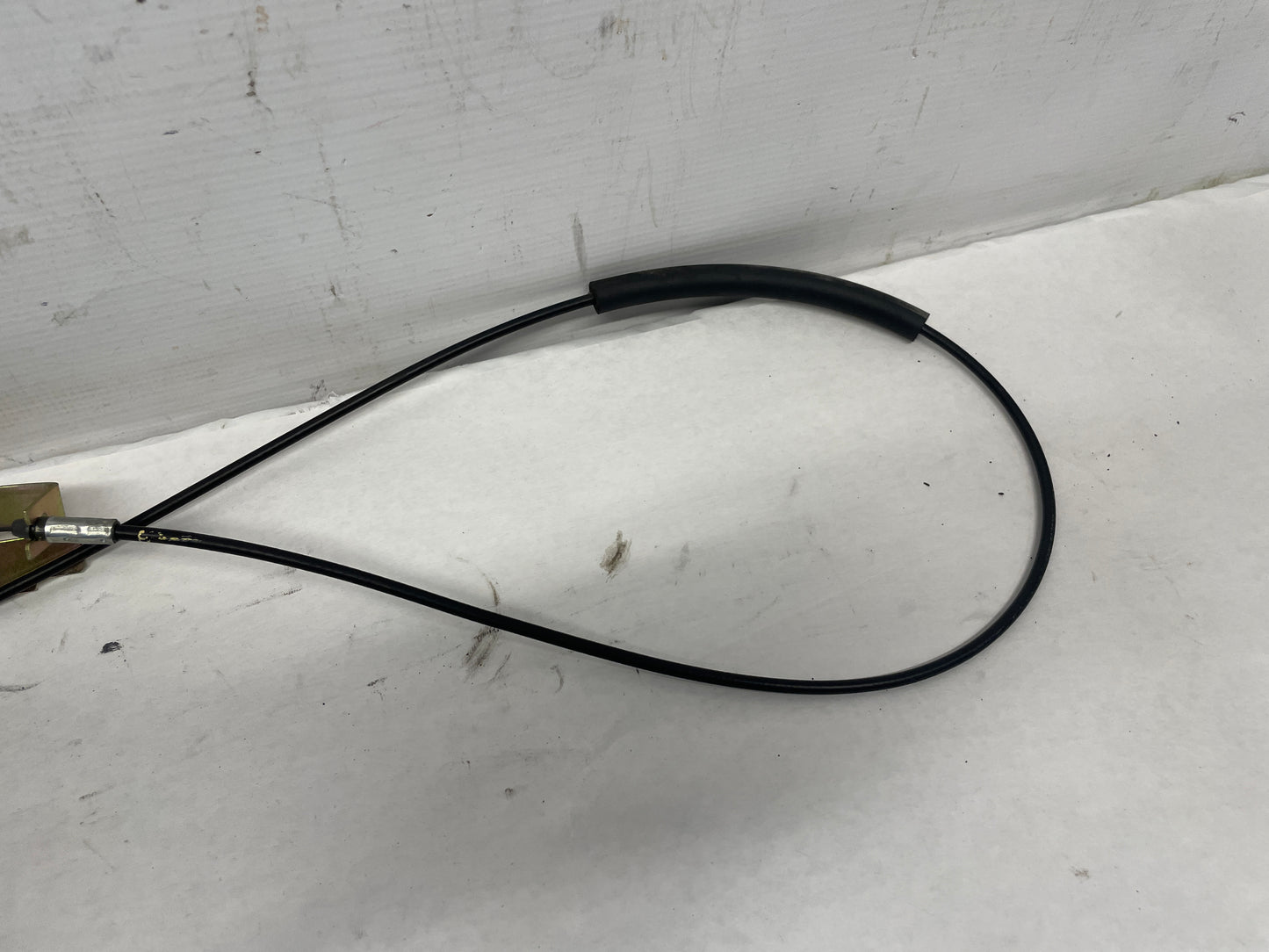2005 Pontiac GTO Fuel Gas Door Lock Actuator w/ Cable OEM - Day's Parts Yard