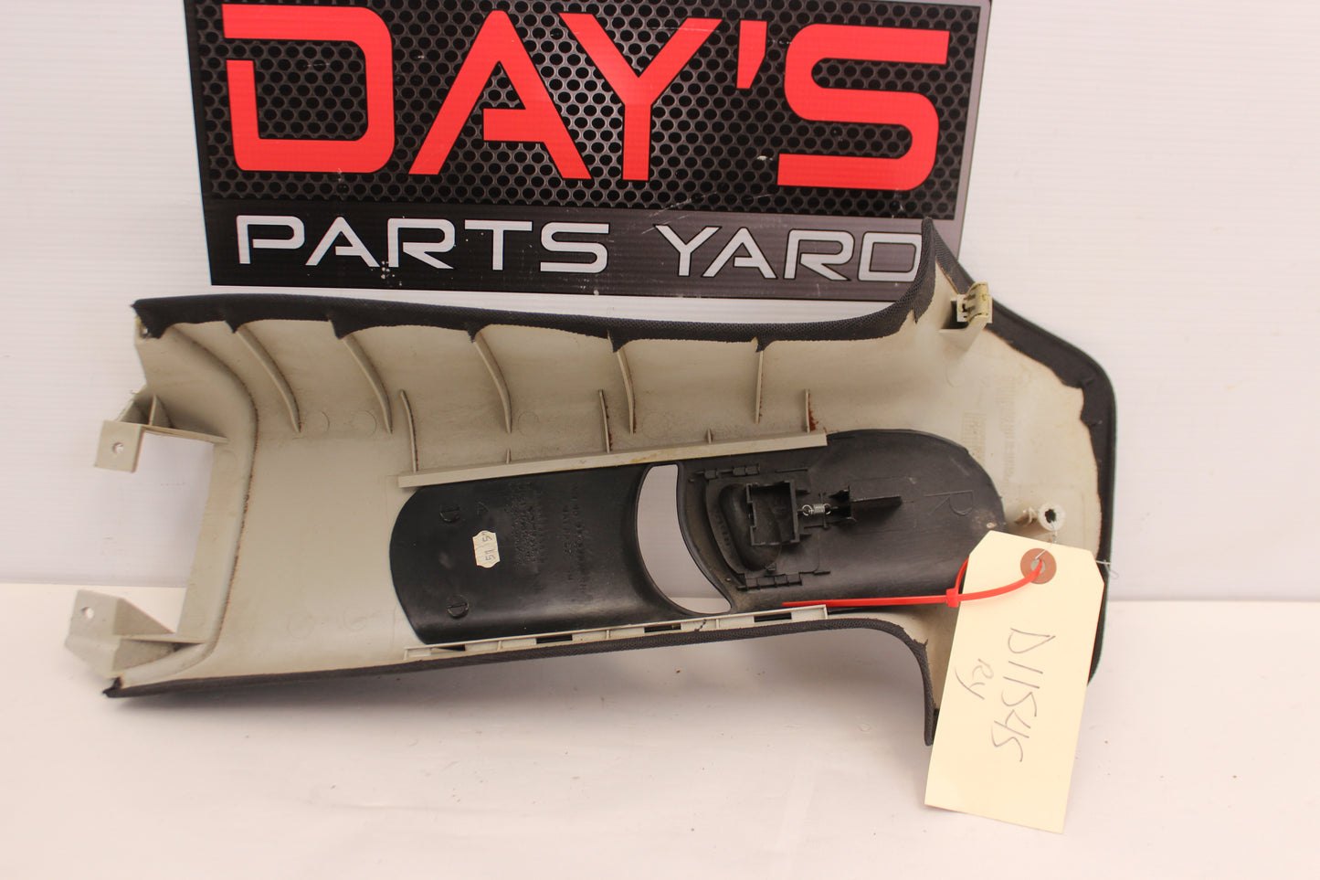 2005 Pontiac GTO RH Interior B Pillar Seat Belt Trim OEM - Day's Parts Yard
