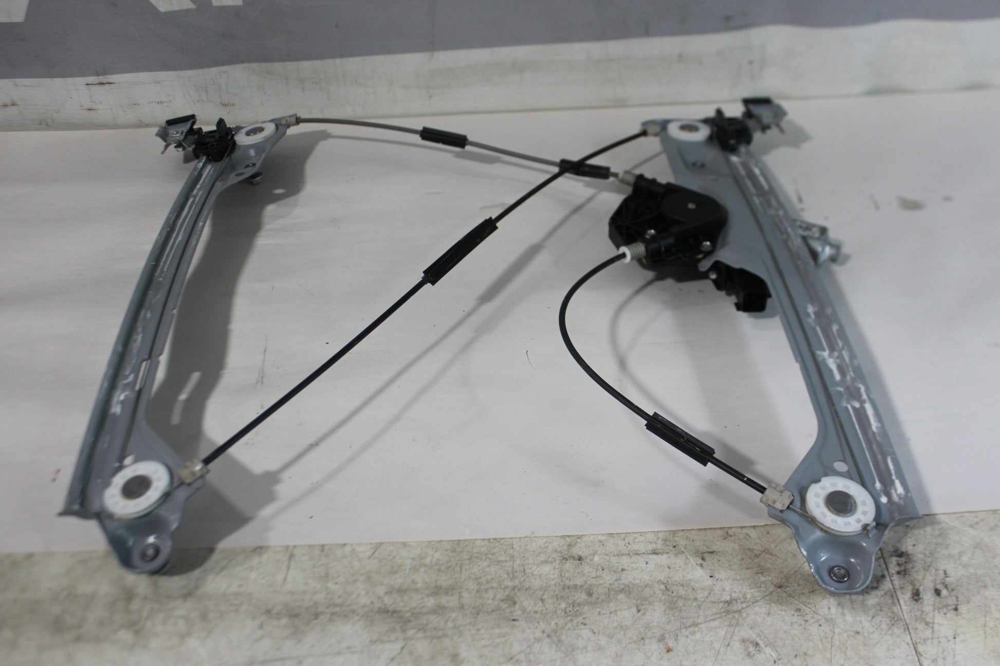 2019 Chevy Tahoe K1500 Premier Front RH Passenger Window Regulator Motor OEM - Day's Parts Yard