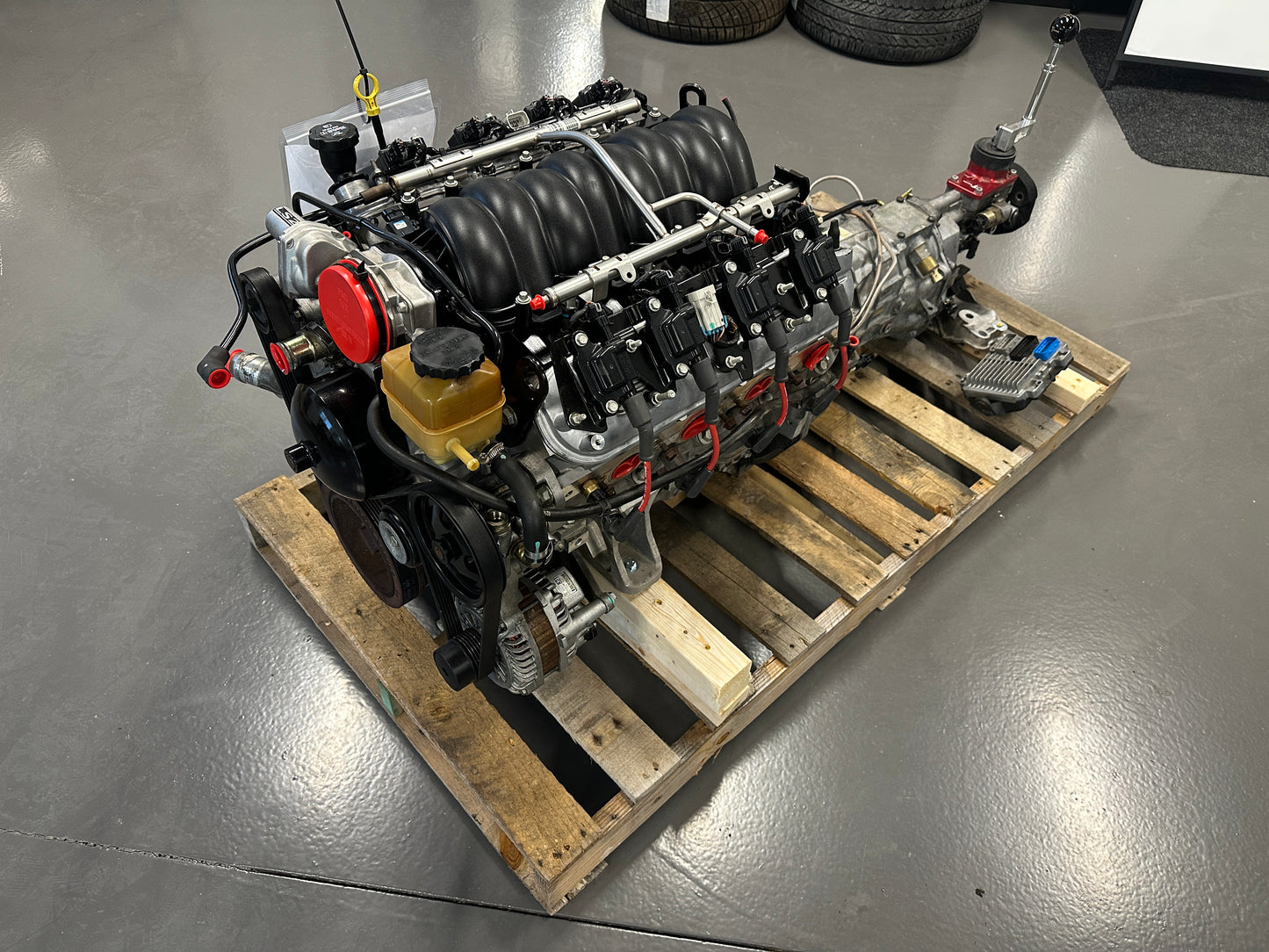 6.0 LS2 Engine T56 Manual Transmission Drivetrain Pullout 400HP 81k