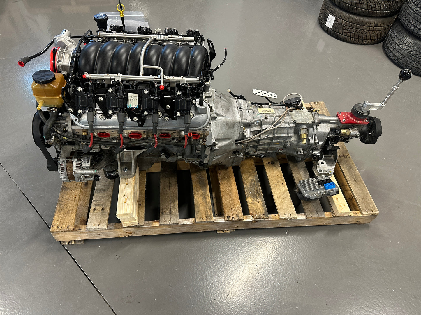 6.0 LS2 Engine T56 Manual Transmission Drivetrain Pullout 400HP 81k
