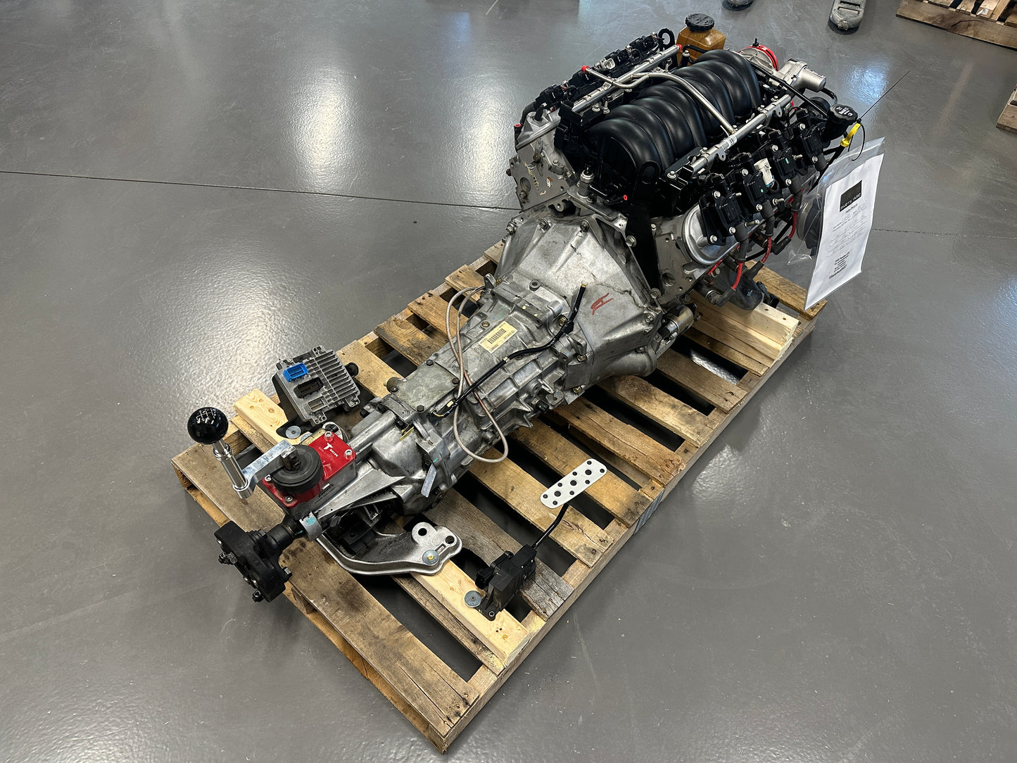 6.0 LS2 Engine T56 Manual Transmission Drivetrain Pullout 400HP 81k