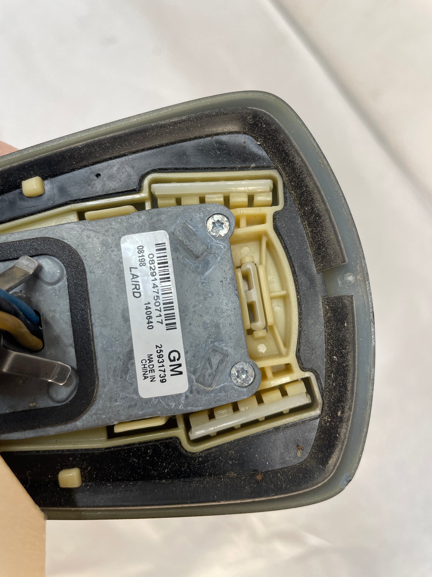 2009 Cadillac CTS-V Sedan Shark Fin High Frequency Radio Antenna OEM - Day's Parts Yard