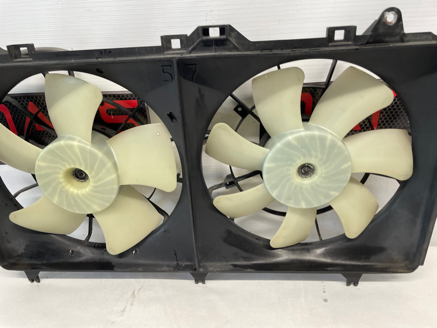 2015 Chevy Camaro SS 1LE Dual Radiator Cooling Fans Assembly OEM - Day's Parts Yard