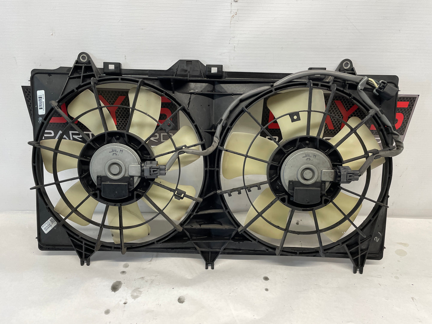 2015 Chevy Camaro SS 1LE Dual Radiator Cooling Fans Assembly OEM - Day's Parts Yard