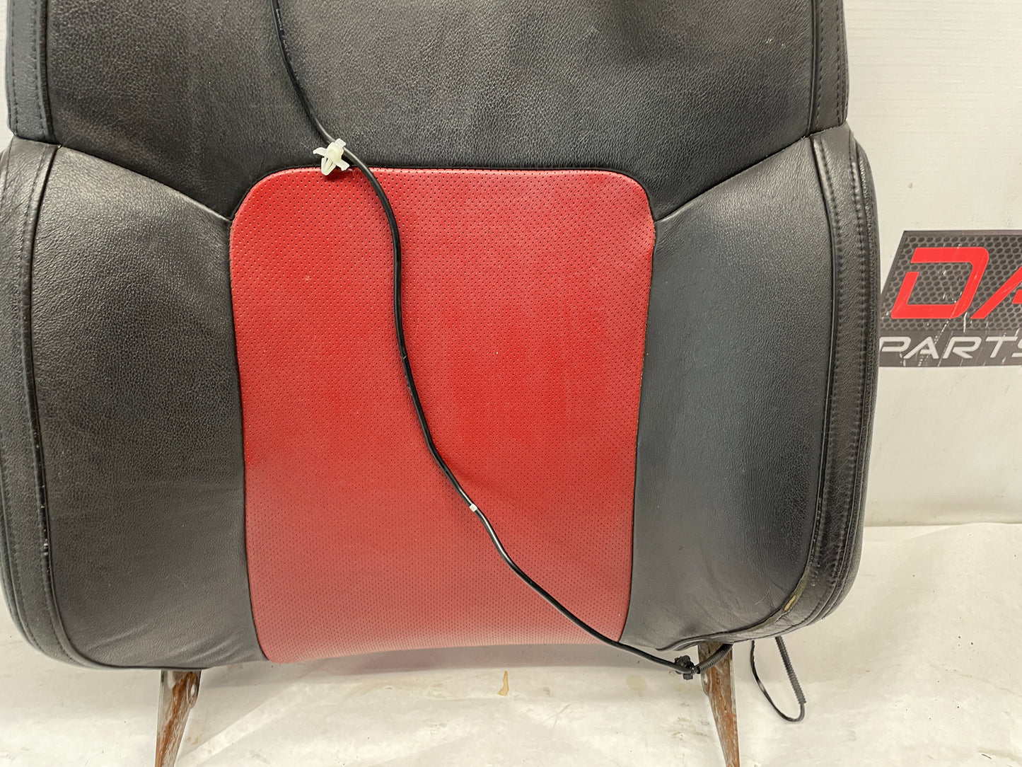 2009 Pontiac G8 GT LH Driver Front Seat Top Cushion Frame Cover Red & Black Leather OEM