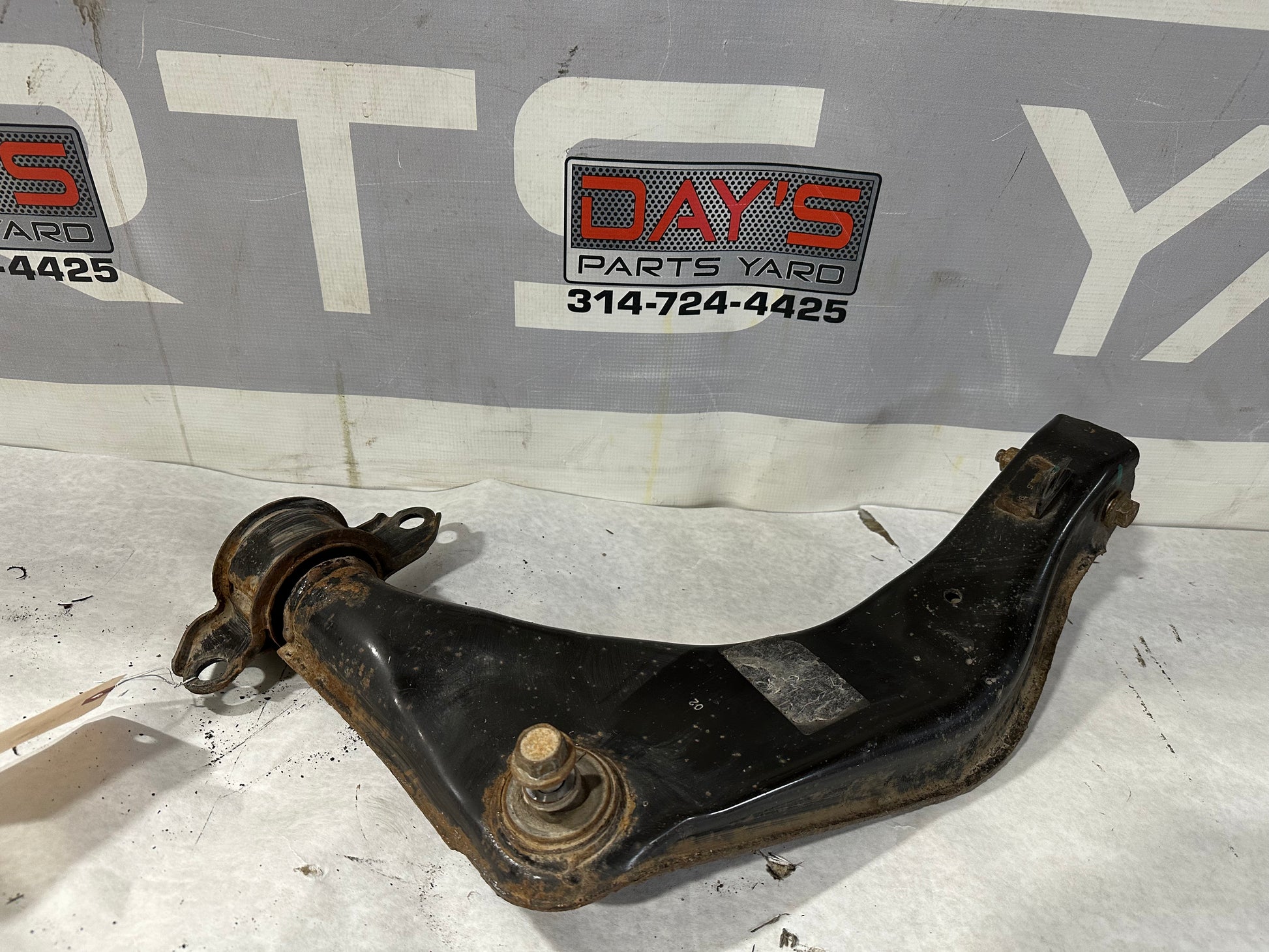 2010 Chevy Camaro SS Rear LH Driver Upper Control Arm OEM - Day's Parts Yard