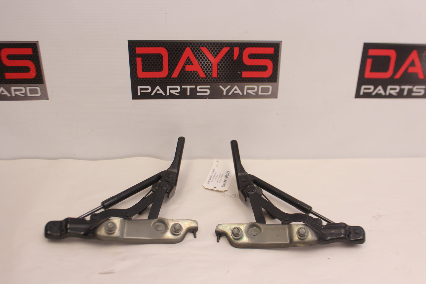 2015 Chevy SS Sedan RH & LH Trunk Hinges OEM - Day's Parts Yard