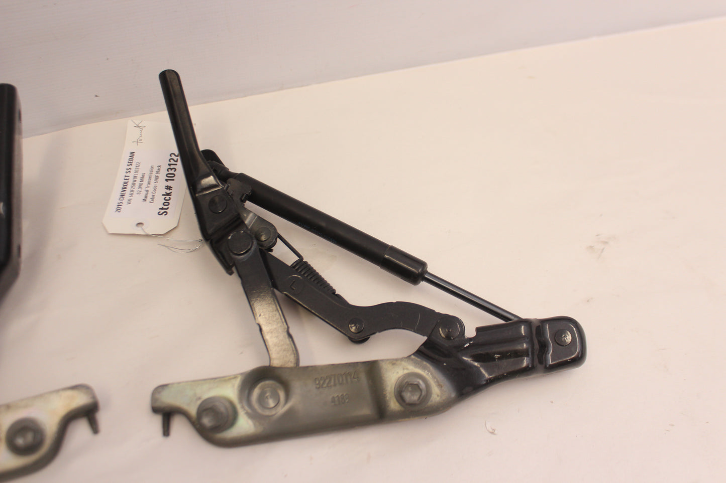 2015 Chevy SS Sedan RH & LH Trunk Hinges OEM - Day's Parts Yard