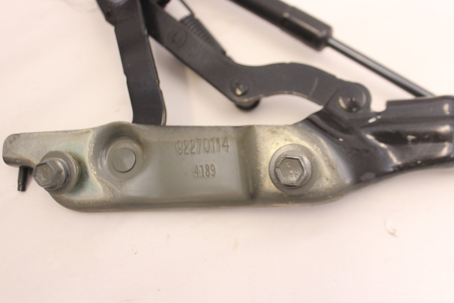 2015 Chevy SS Sedan RH & LH Trunk Hinges OEM - Day's Parts Yard