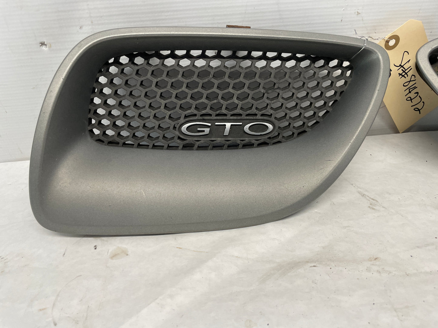 2006 Pontiac GTO SAP Front Bumper Grilles Grills OEM