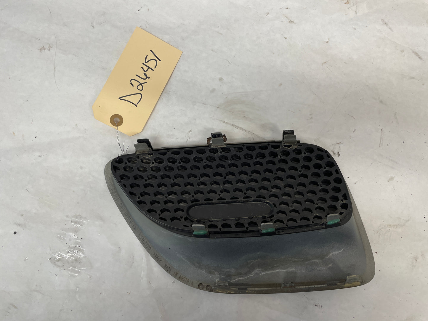 2006 Pontiac GTO SAP Front Bumper Grilles Grills OEM
