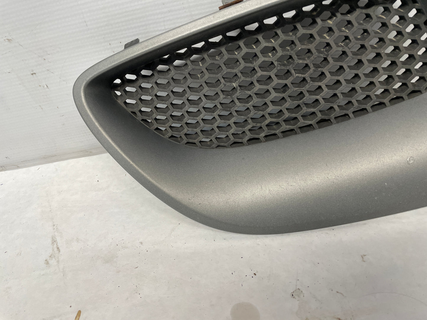 2006 Pontiac GTO SAP Front Bumper Grilles Grills OEM