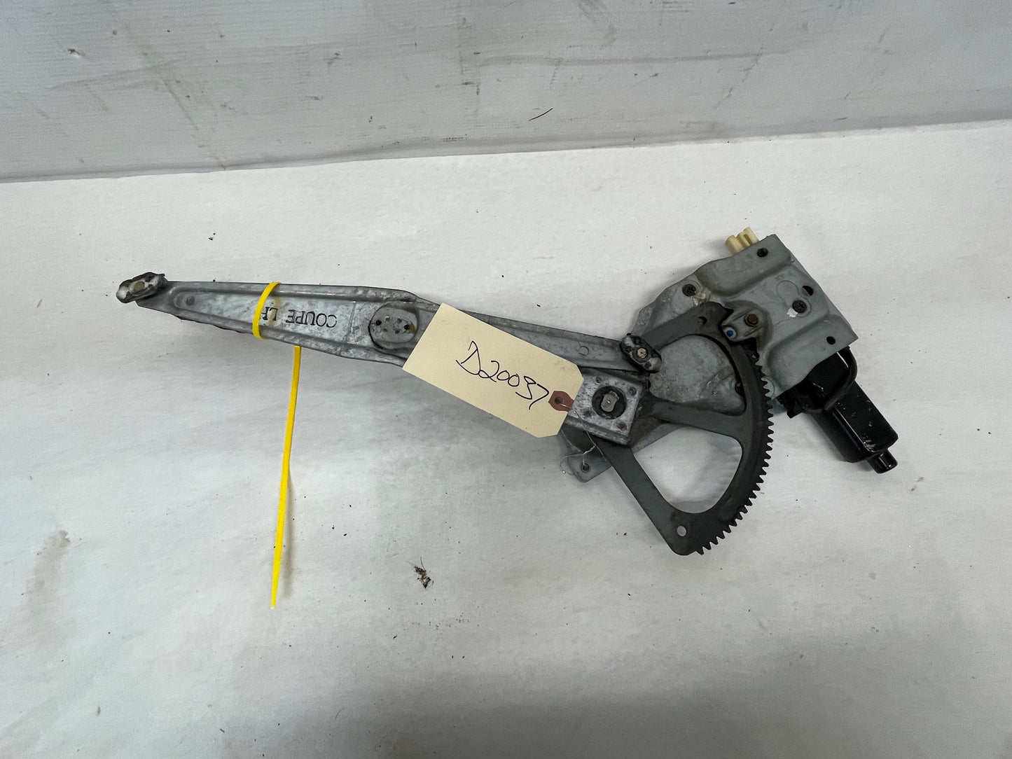 2005 Pontiac GTO LH Driver Window Regulator Motor OEM - Day's Parts Yard