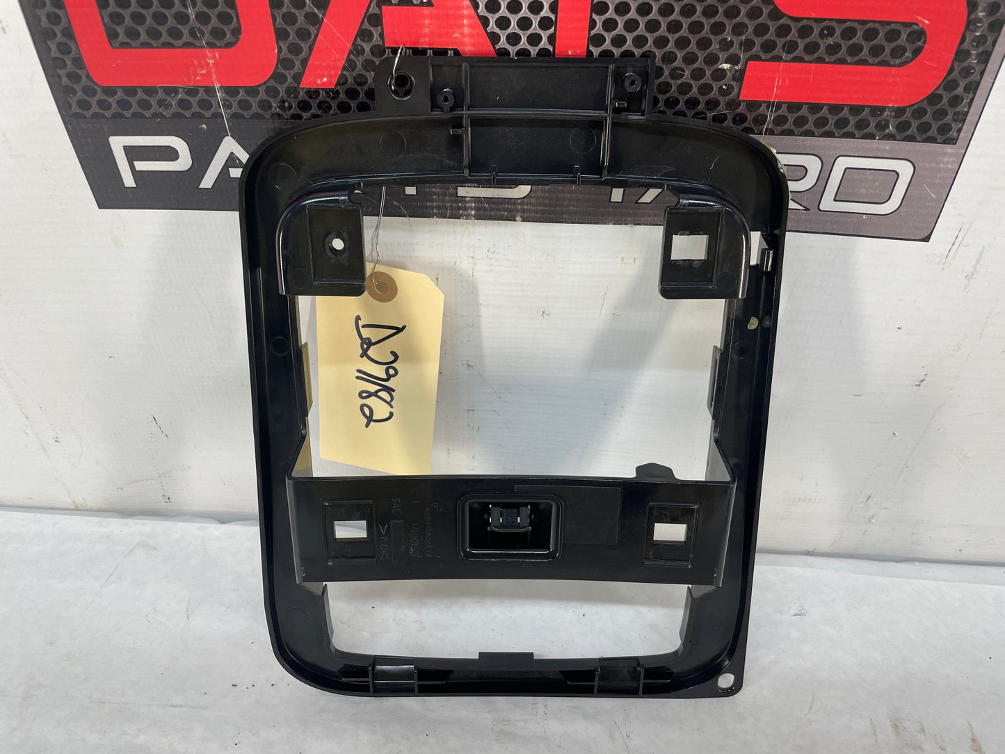 2015 Chevy SS Sedan Hardtop Over Head Console Dome Light Frame Bracket Bezel OEM