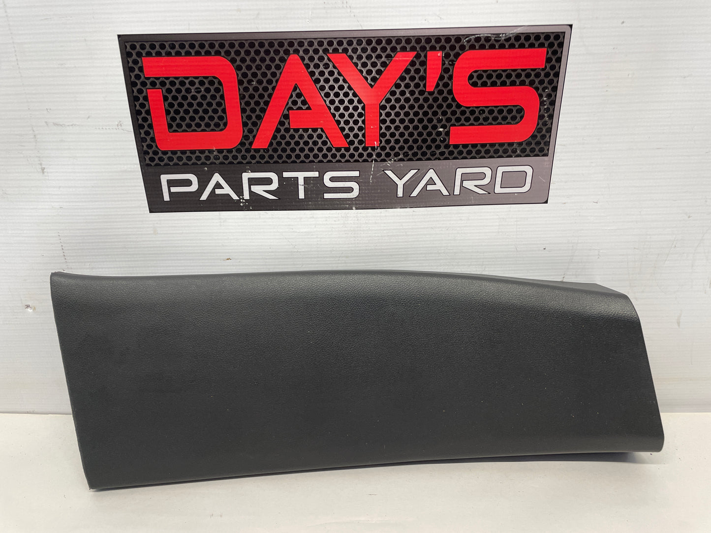 2009 Pontiac G8 GT RH Passenger Lower Interior B Pillar Trim OEM - Day's Parts Yard