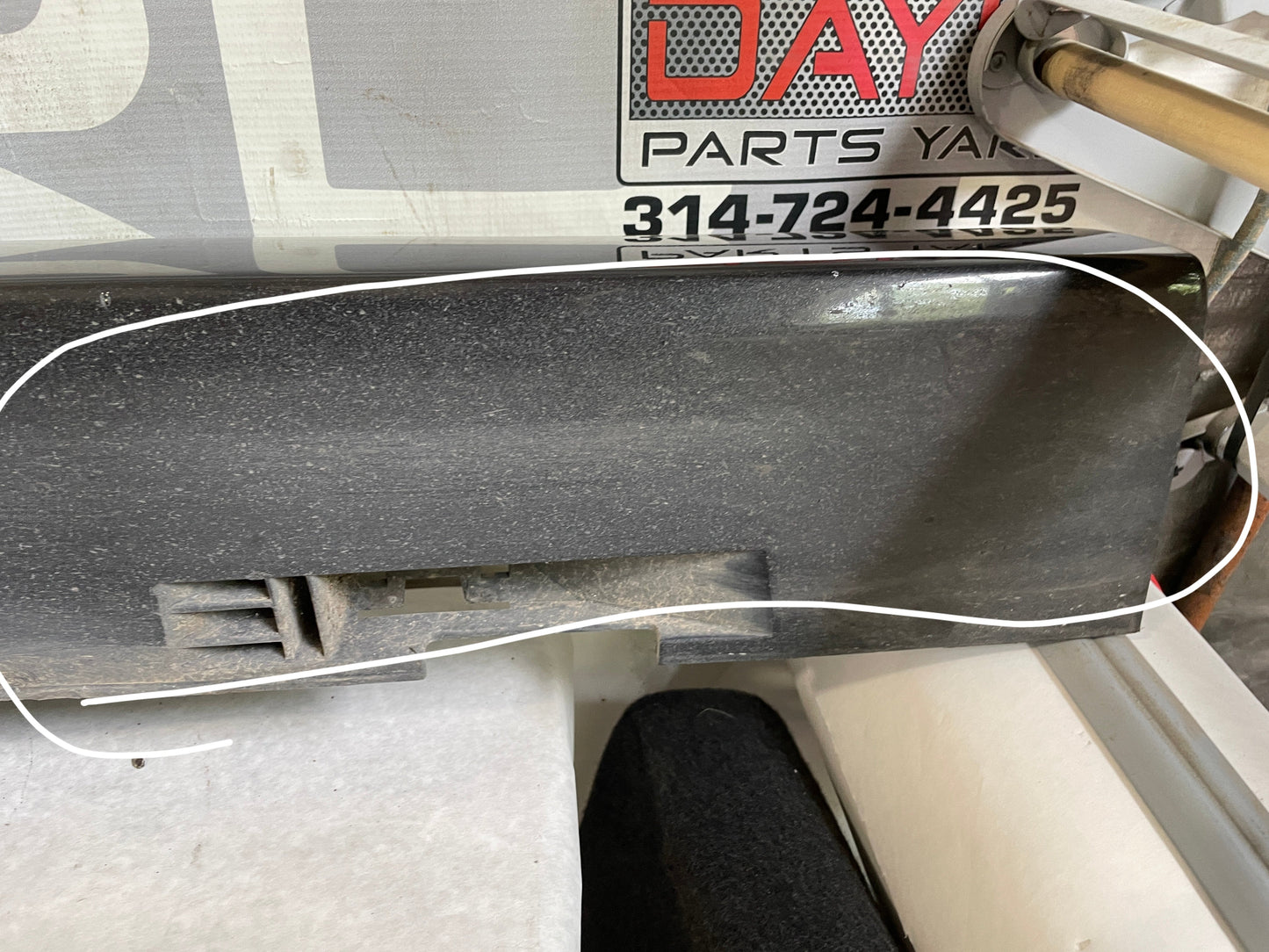 2016 Chevy SS Sedan RH Passenger Rocker Molding Panel Trim OEM - Day's Parts Yard