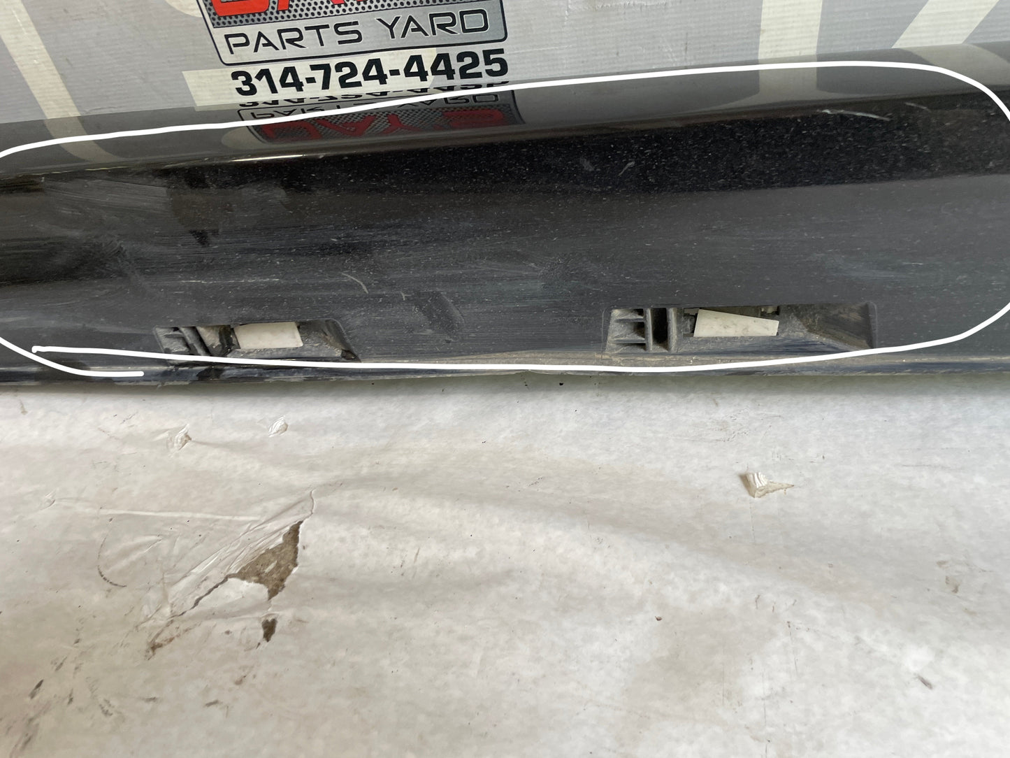 2016 Chevy SS Sedan RH Passenger Rocker Molding Panel Trim OEM - Day's Parts Yard