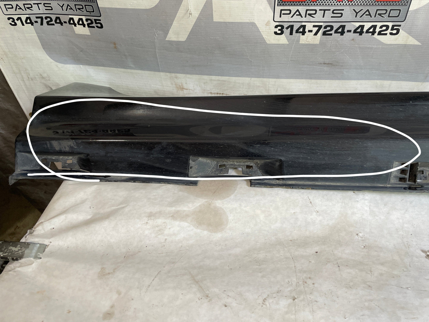 2016 Chevy SS Sedan RH Passenger Rocker Molding Panel Trim OEM - Day's Parts Yard