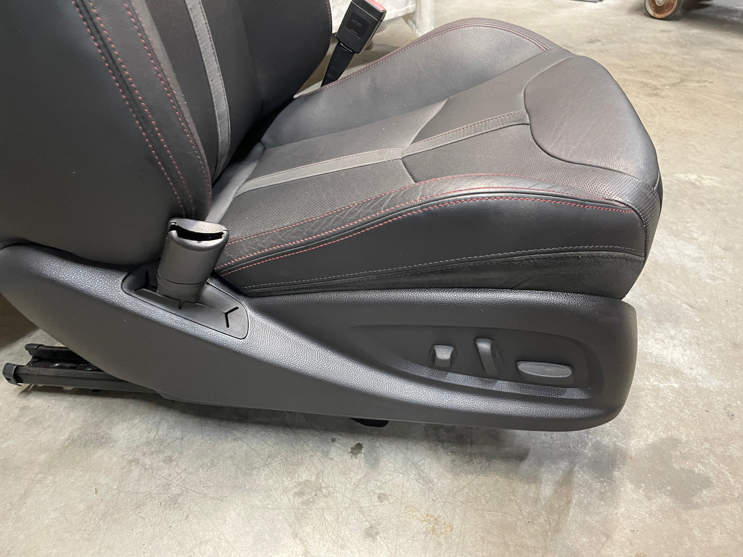 2016 Chevy SS Sedan Seats Fronts and Rears Black Leather Alcantara Suede OEM - Day's Parts Yard