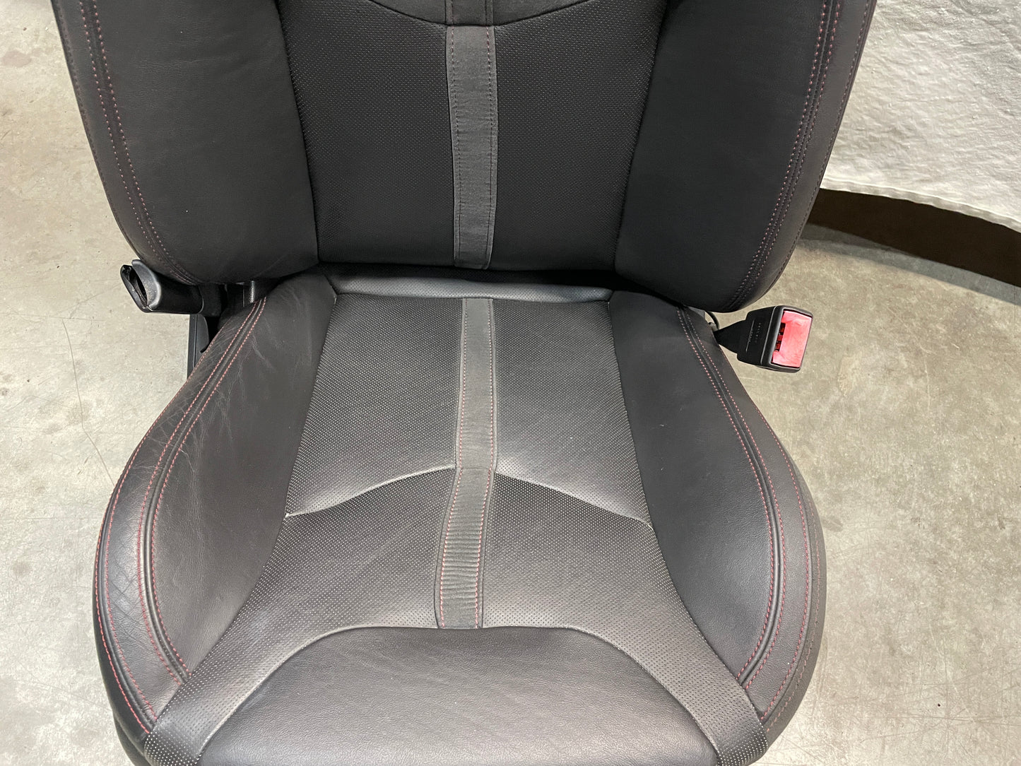 2016 Chevy SS Sedan Seats Fronts and Rears Black Leather Alcantara Suede OEM - Day's Parts Yard