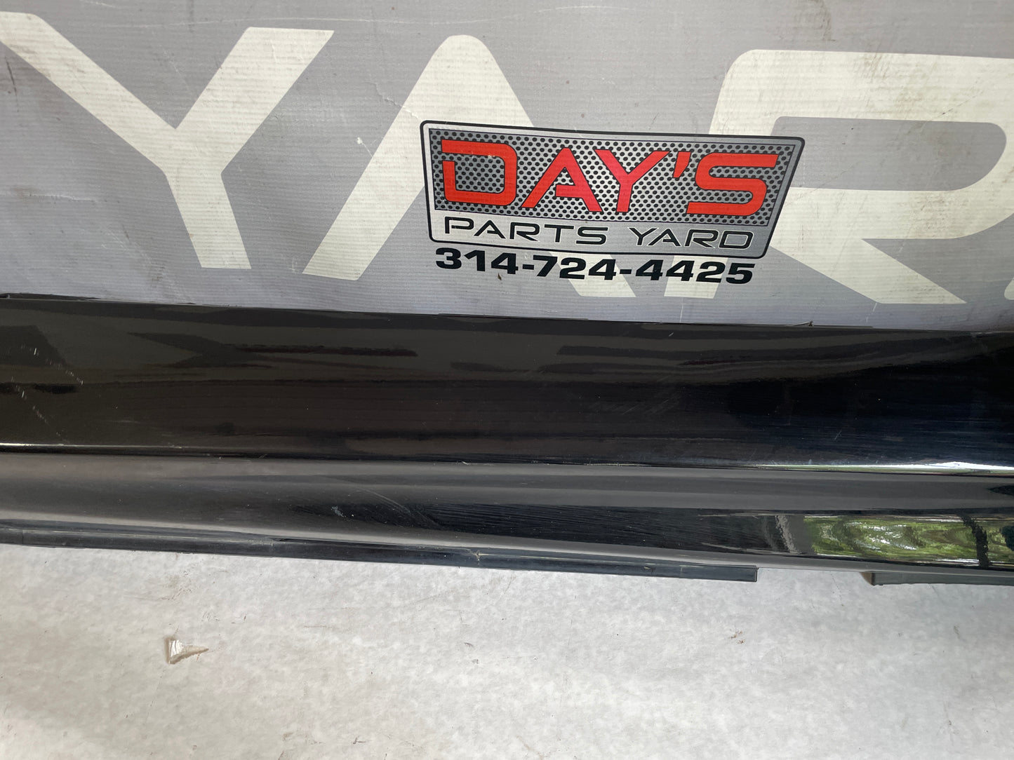 2016 Chevy SS Sedan LH Driver Rocker Molding Trim Panel OEM - Day's Parts Yard