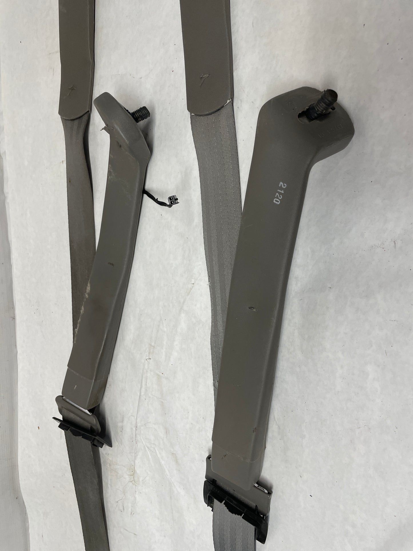 2002 Chevy Camaro Z28 Front Seatbelt Seat Belts Retractors w/ Buckles Holders Grey OEM - Day's Parts Yard