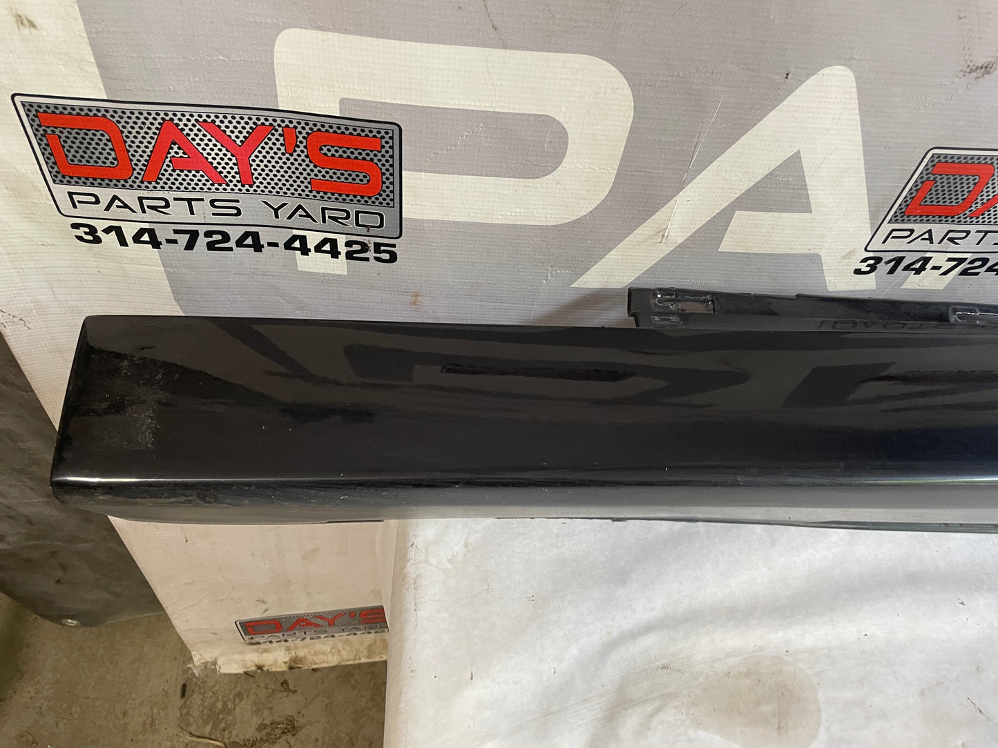 2016 Chevy SS Sedan LH Driver Rocker Molding Trim Panel OEM - Day's Parts Yard