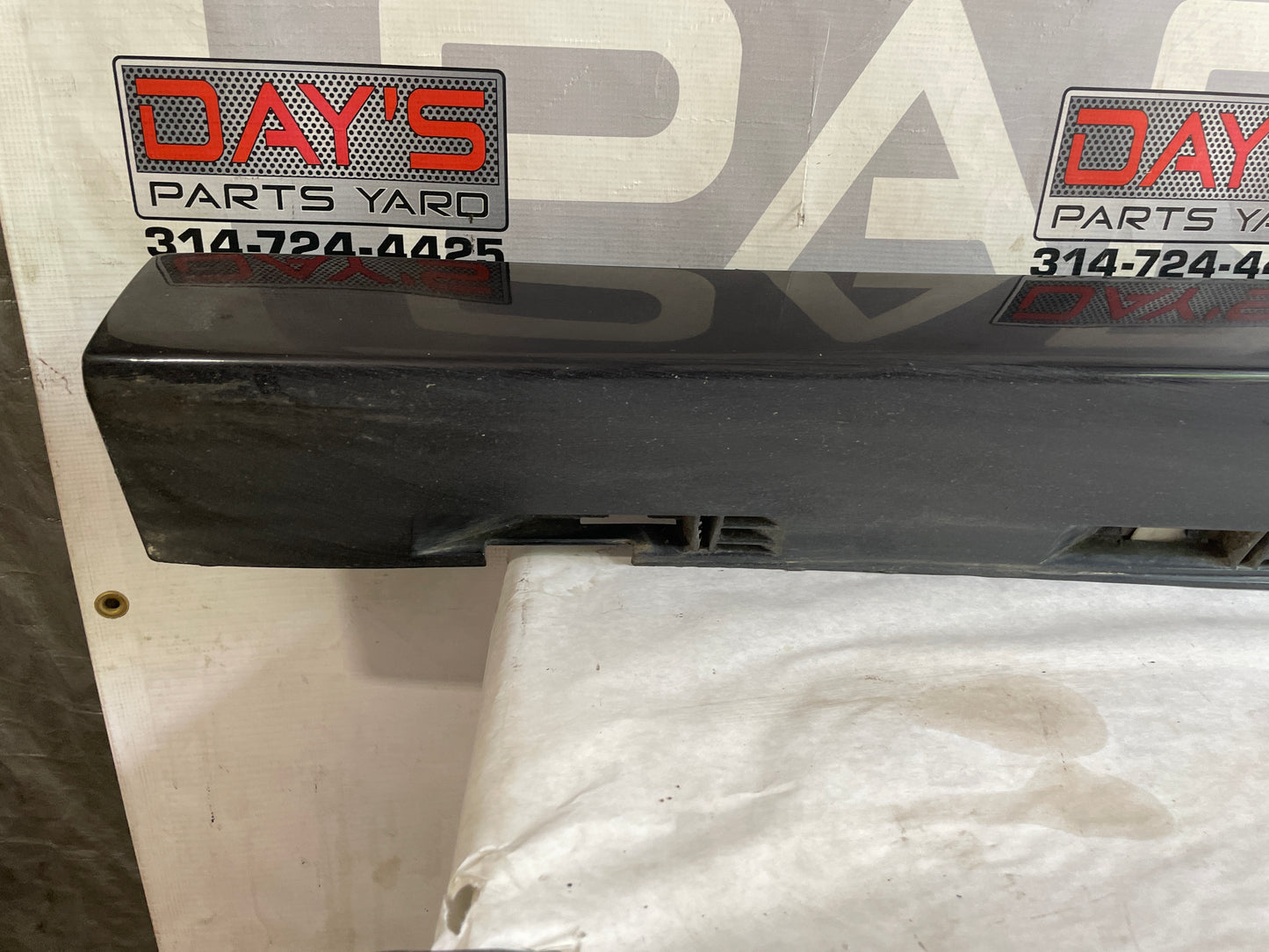 2016 Chevy SS Sedan LH Driver Rocker Molding Trim Panel OEM - Day's Parts Yard